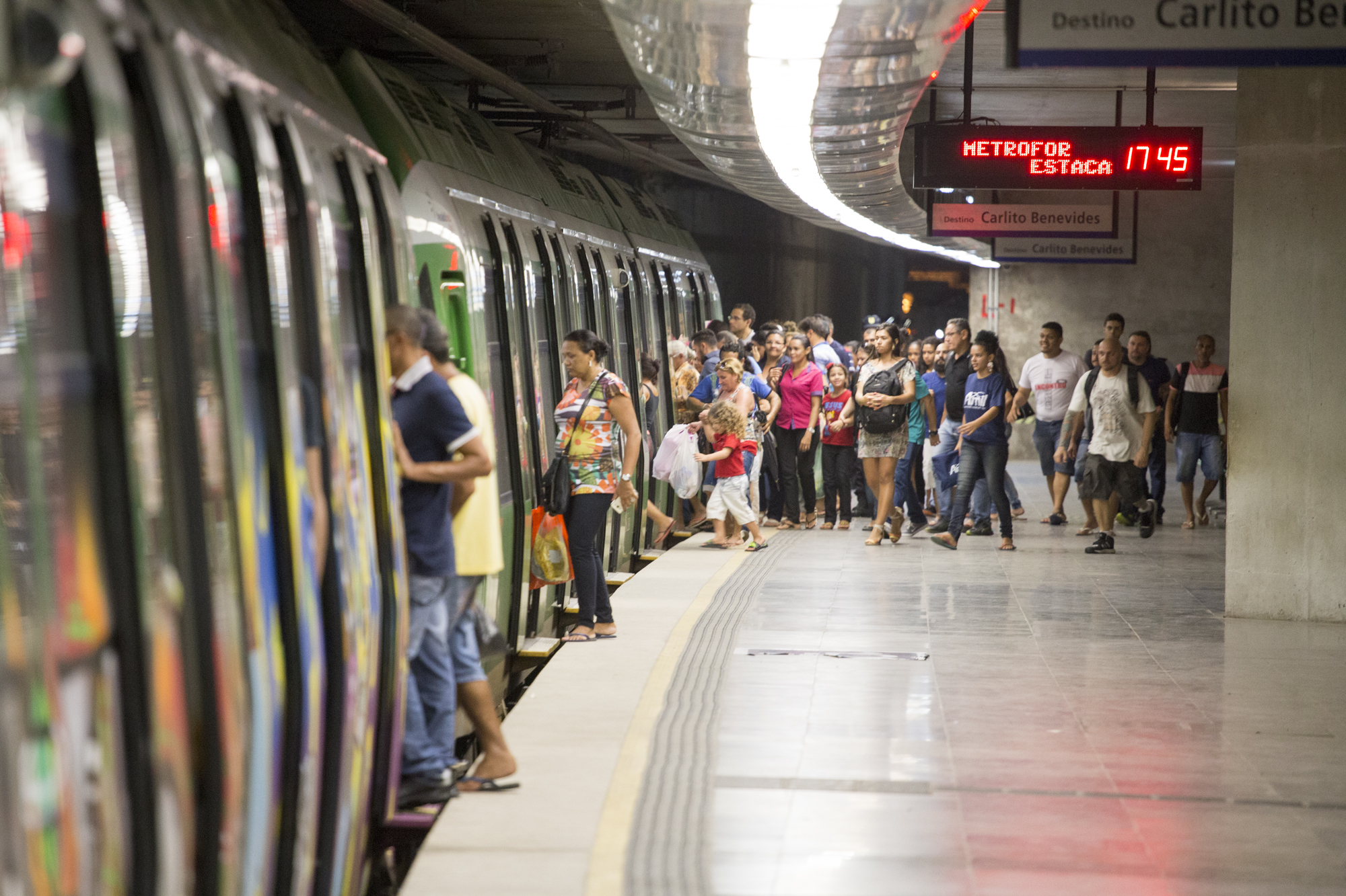 Metrofor opera linhas até 20h nesta quinta-feira (17/1)