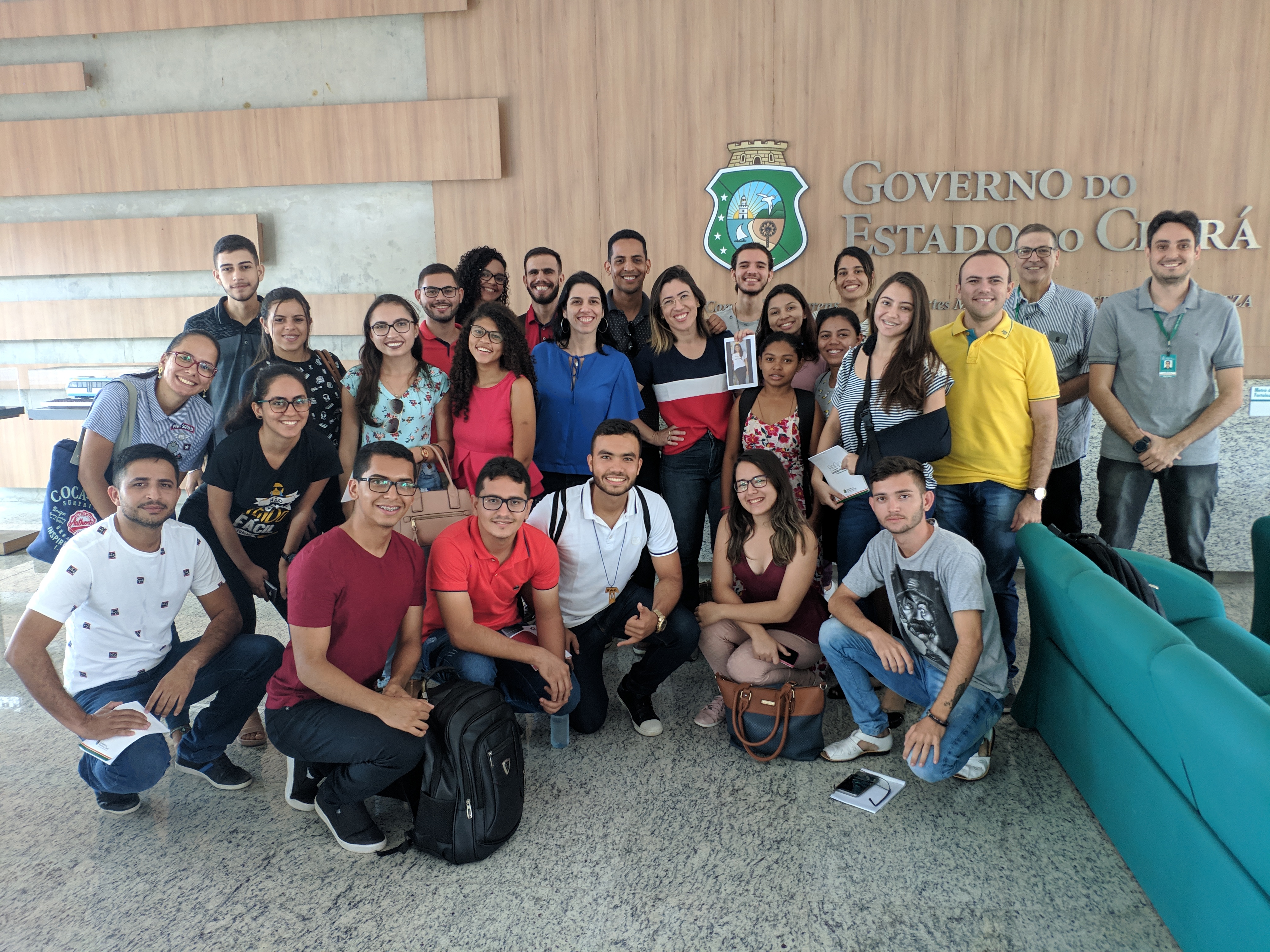 Metrofor recebe alunos da UFCA em visita ao sistema metroviário