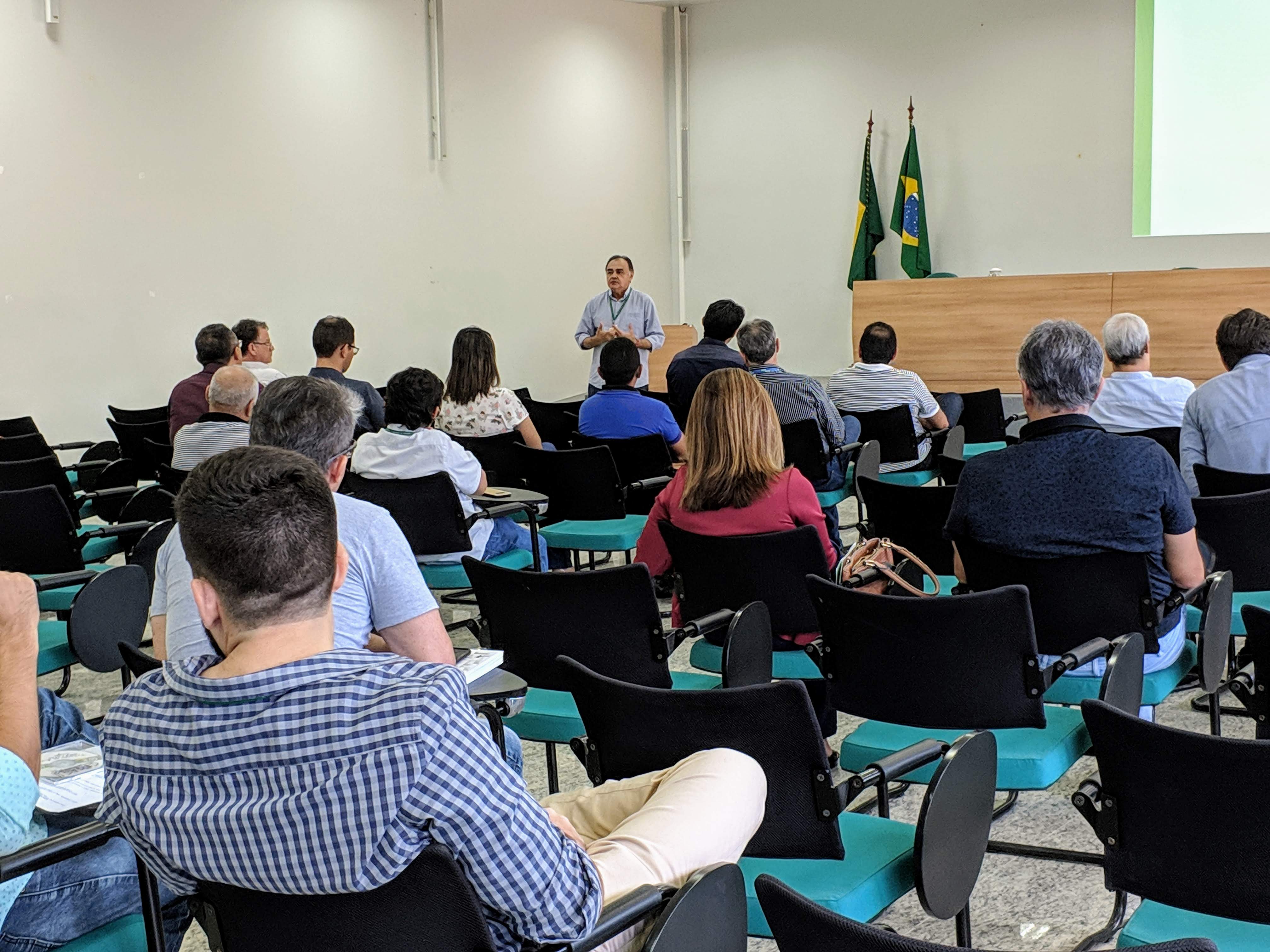 Seinfra realiza workshop sobre redução nas contas de energia em órgãos públicos e geração distribuída solar no Ceará
