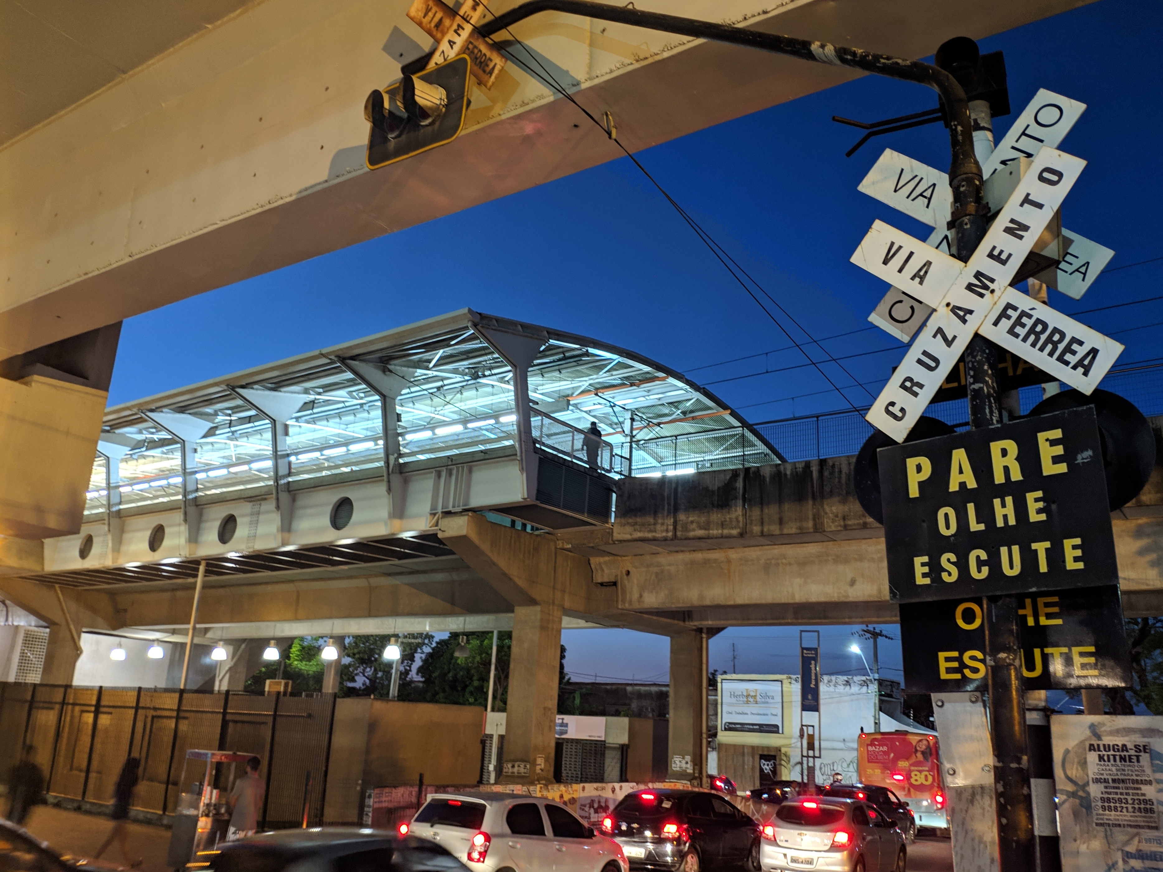 Seinfra, Detran e Metrofor realizam campanha para prevenir acidentes em passagens de nível